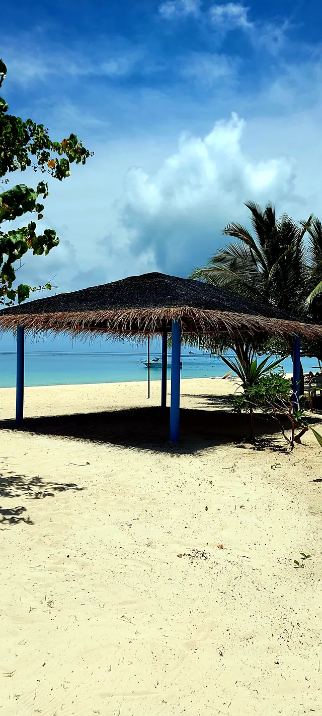 Keyodhoo — Bikini Beach