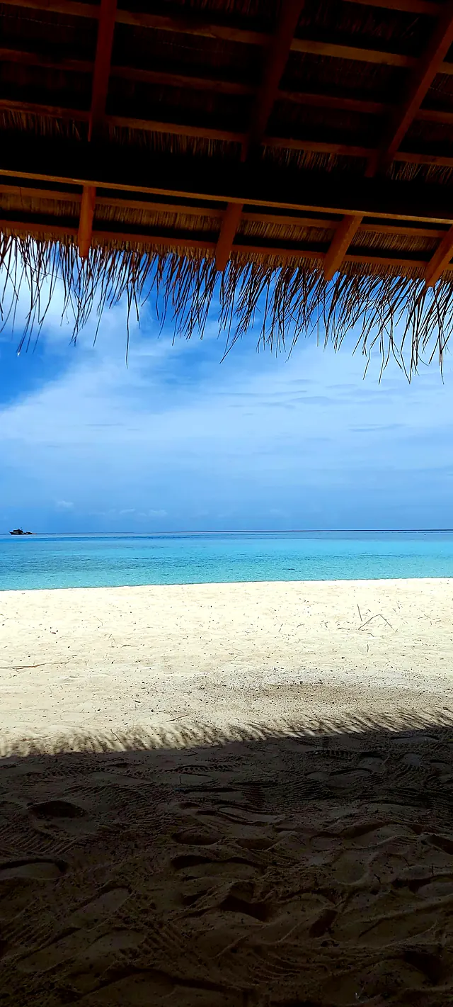 Keyodhoo — Bikini Beach