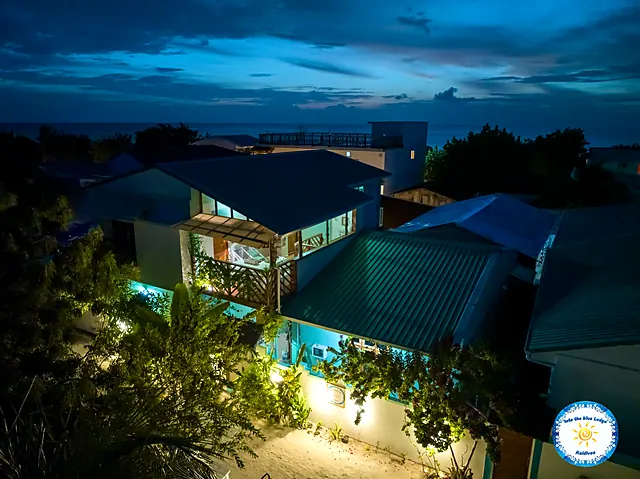 Keyodhoo — Blu Lodge, la struttura
